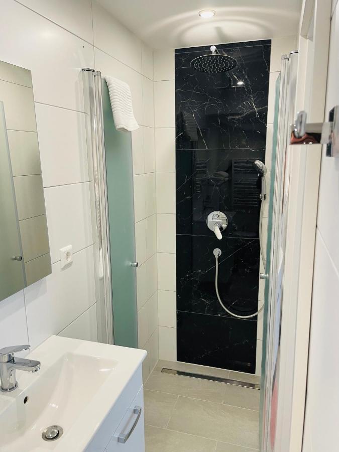 Prime Host Dream Lejlighed Karlsruhe Eksteriør billede